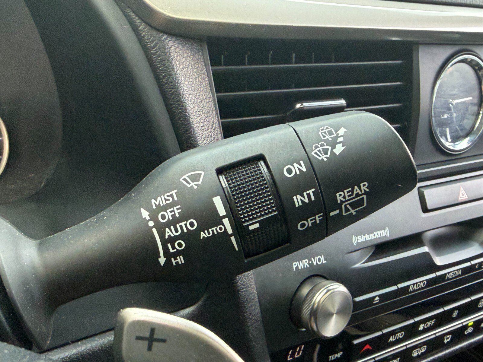 Used 2020 Lexus RX 350 FWD w/ Luxury Package image 31