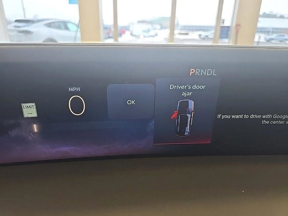 Used 2025 Lincoln Nautilus Reserve image 15