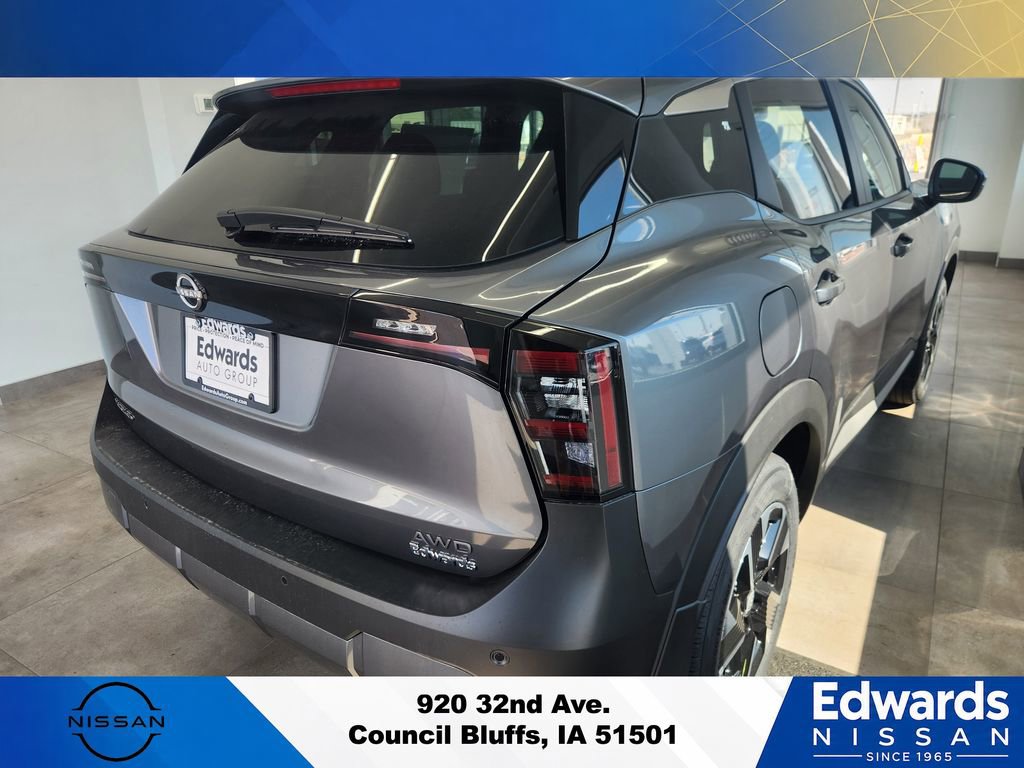 New 2025 Nissan Kicks SV AWD/4WD image 9