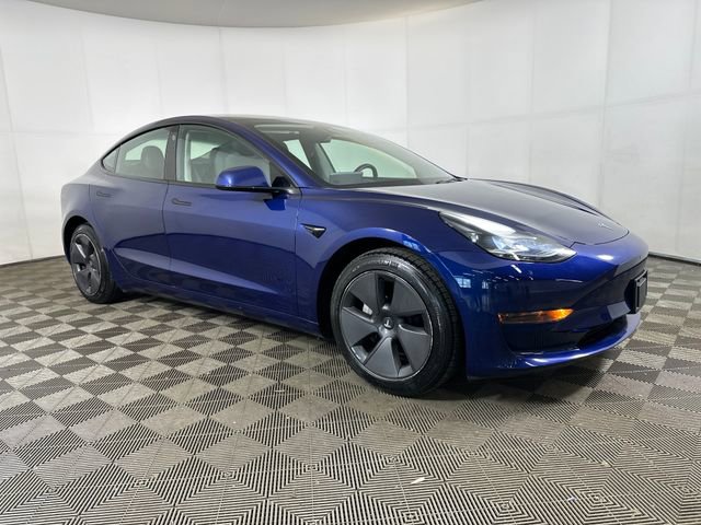 Used 2022 Tesla Model 3 image 2