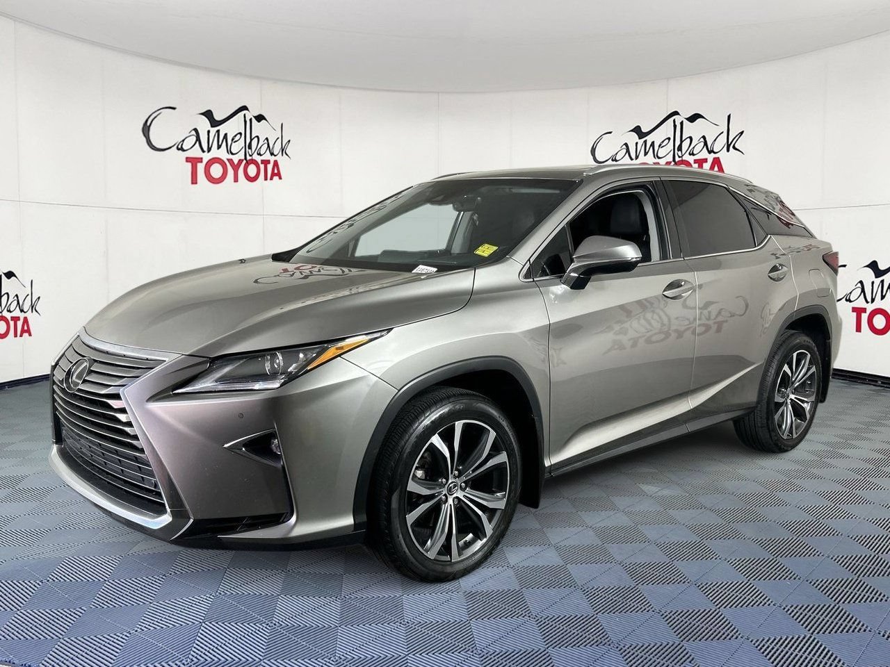 Used 2018 Lexus RX 350 FWD w/ Premium Package image 2