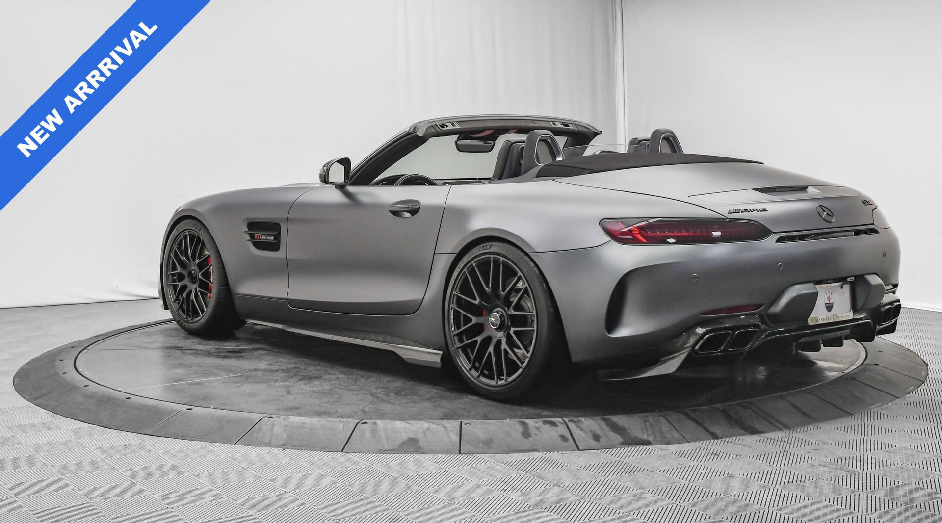 Used 2019 Mercedes-Benz AMG GT C image 5