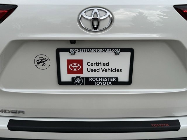 Certified 2021 Toyota Highlander XLE image 45