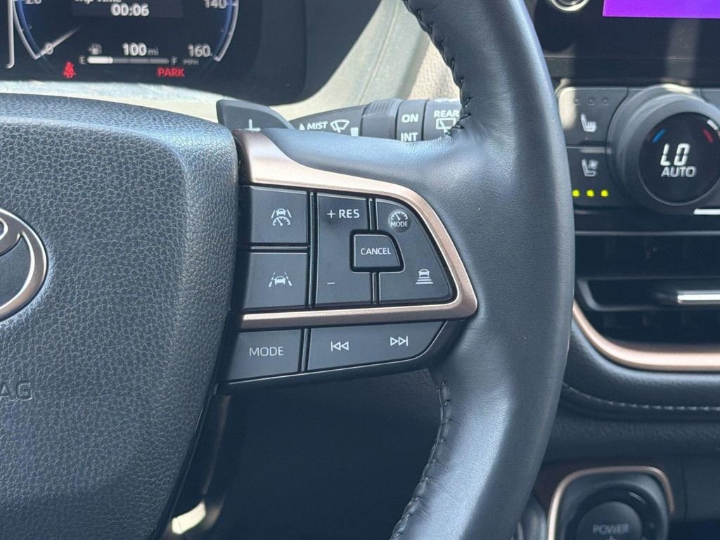 Used 2025 Toyota Grand Highlander AWD Hybrid image 10