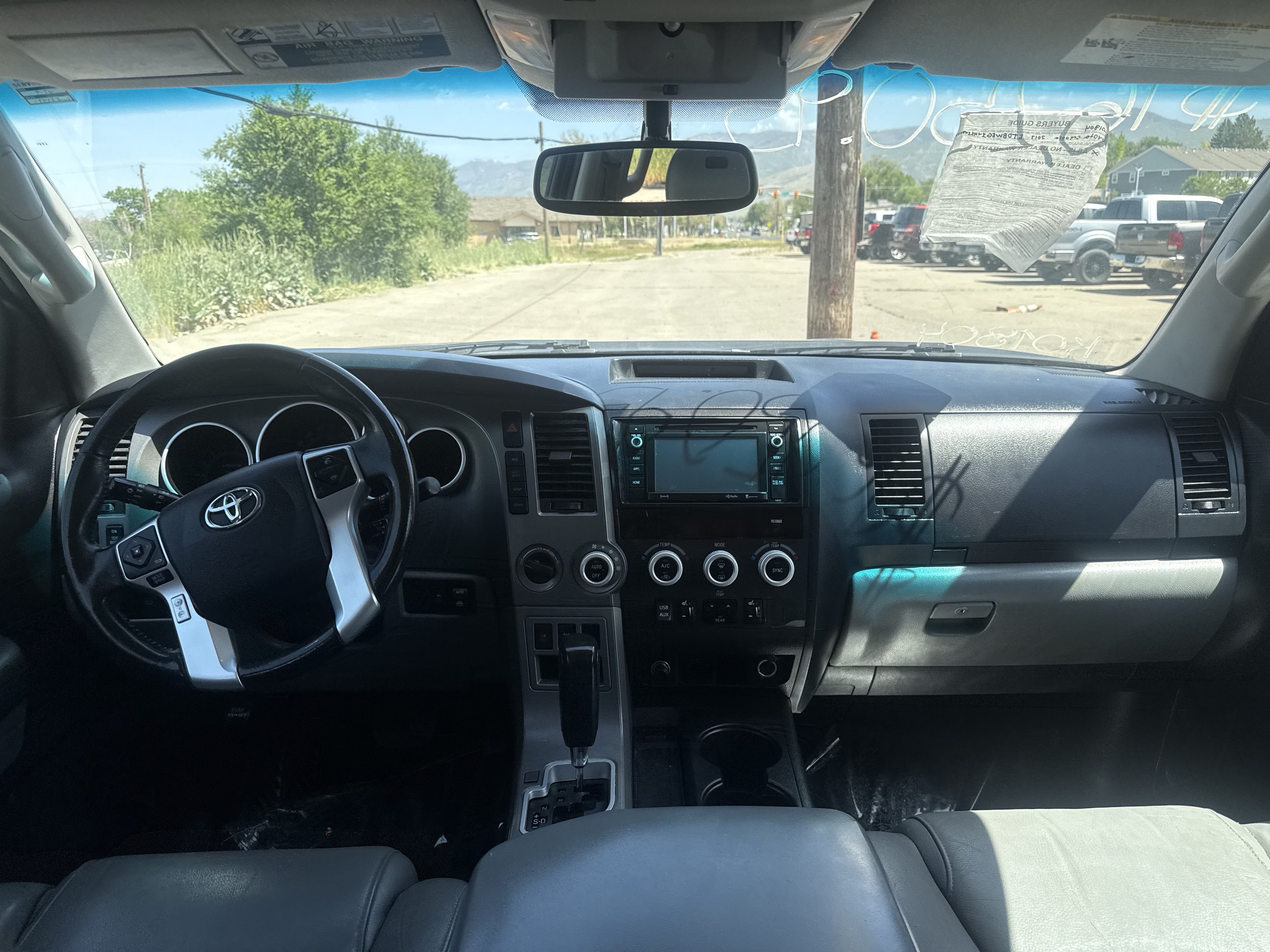 Used 2017 Toyota Sequoia SR5 AWD/4WD image 10