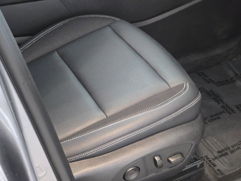Certified 2024 Chevrolet Blazer EV LT AWD/4WD image 6