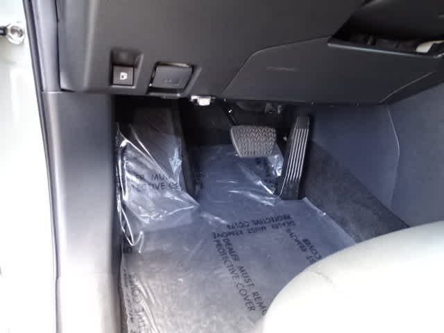 Certified 2023 Toyota RAV4 XLE Premium AWD/4WD image 16