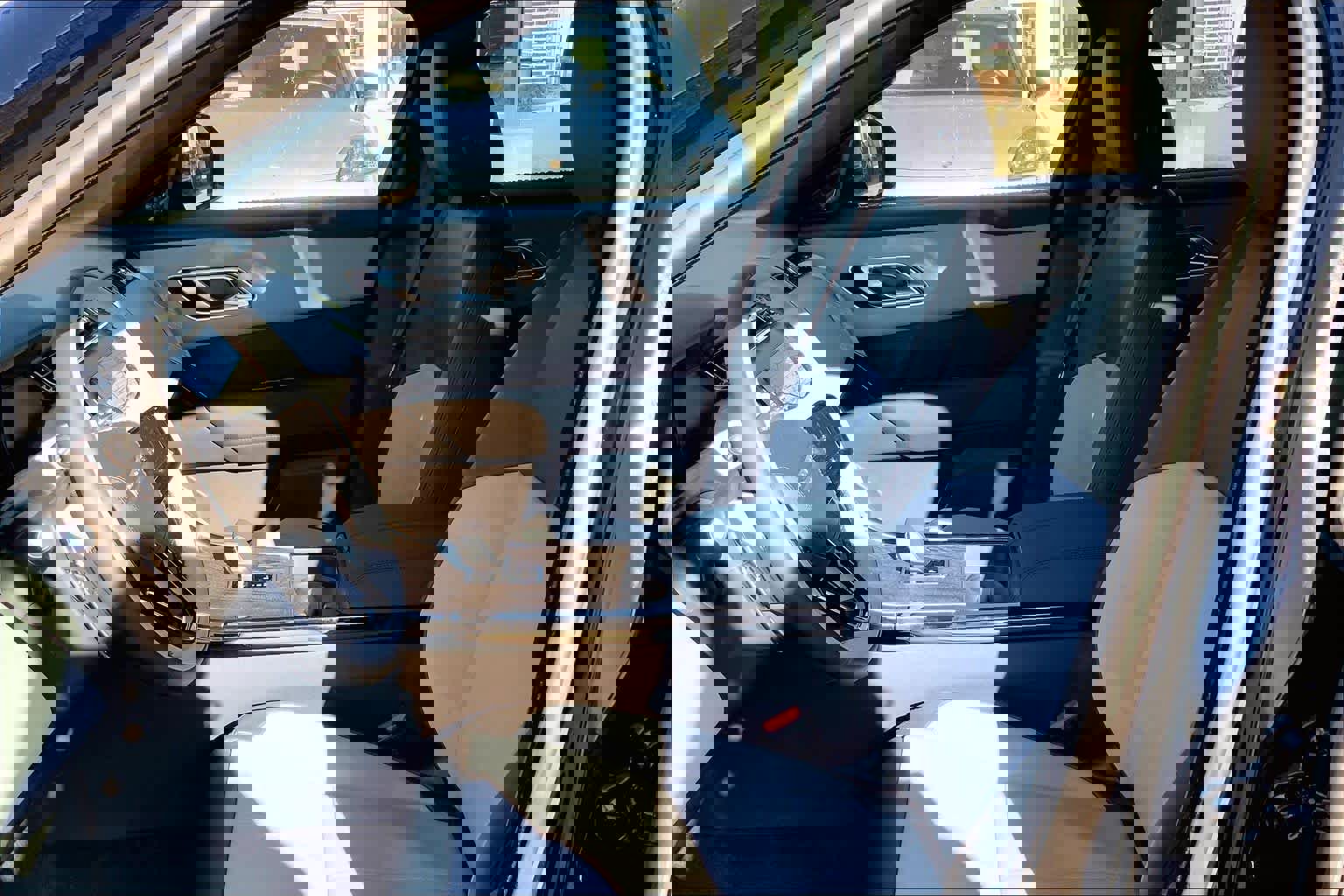 New 2026 Land Rover Range Rover Velar Dynamic SE AWD/4WD image 13