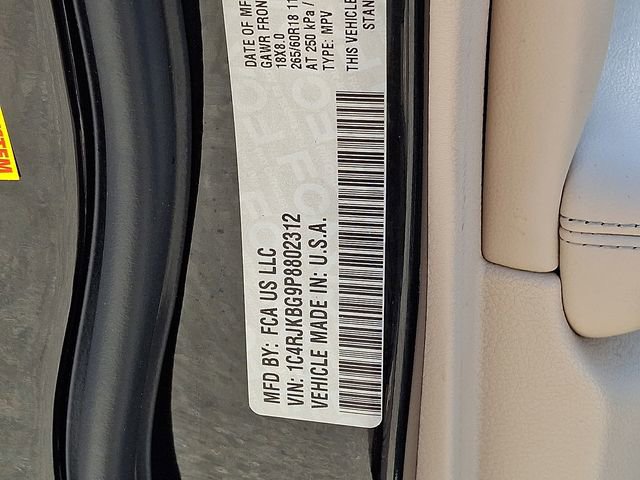 Used 2023 Jeep Grand Cherokee L Limited w/ Luxury Tech Group II AWD/4WD image 31