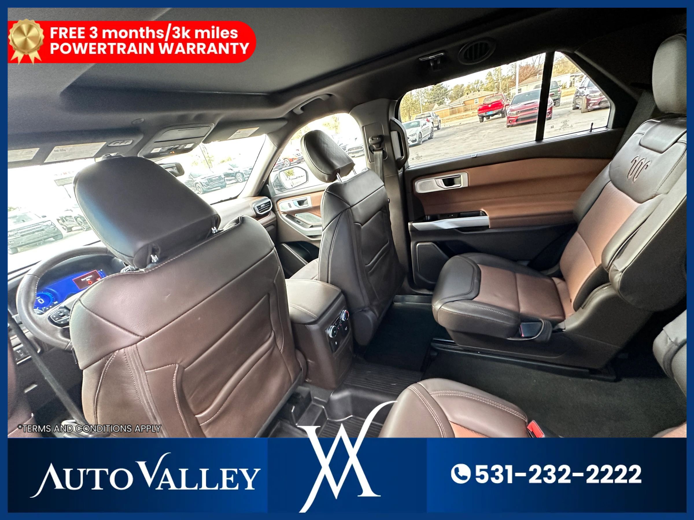 Used 2022 Ford Explorer King Ranch w/ Premium Technology Package image 29