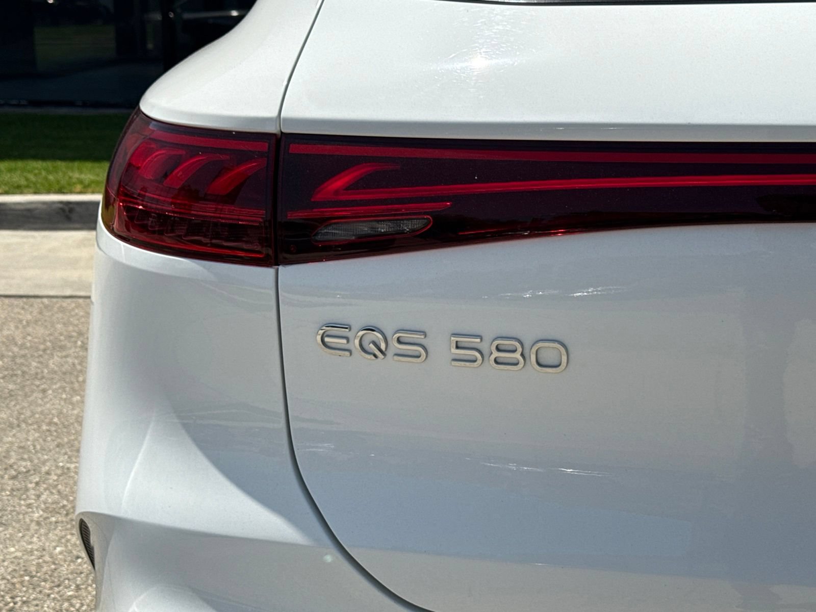 Used 2023 Mercedes-Benz EQS 580 4MATIC SUV image 11