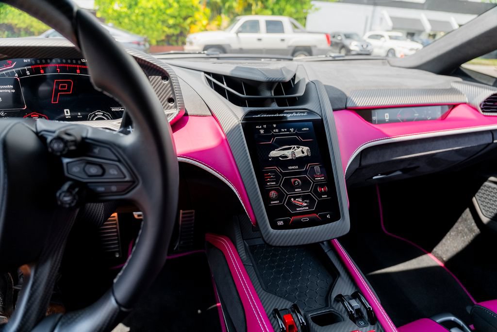 Used 2025 Lamborghini Revuelto AWD/4WD image 63