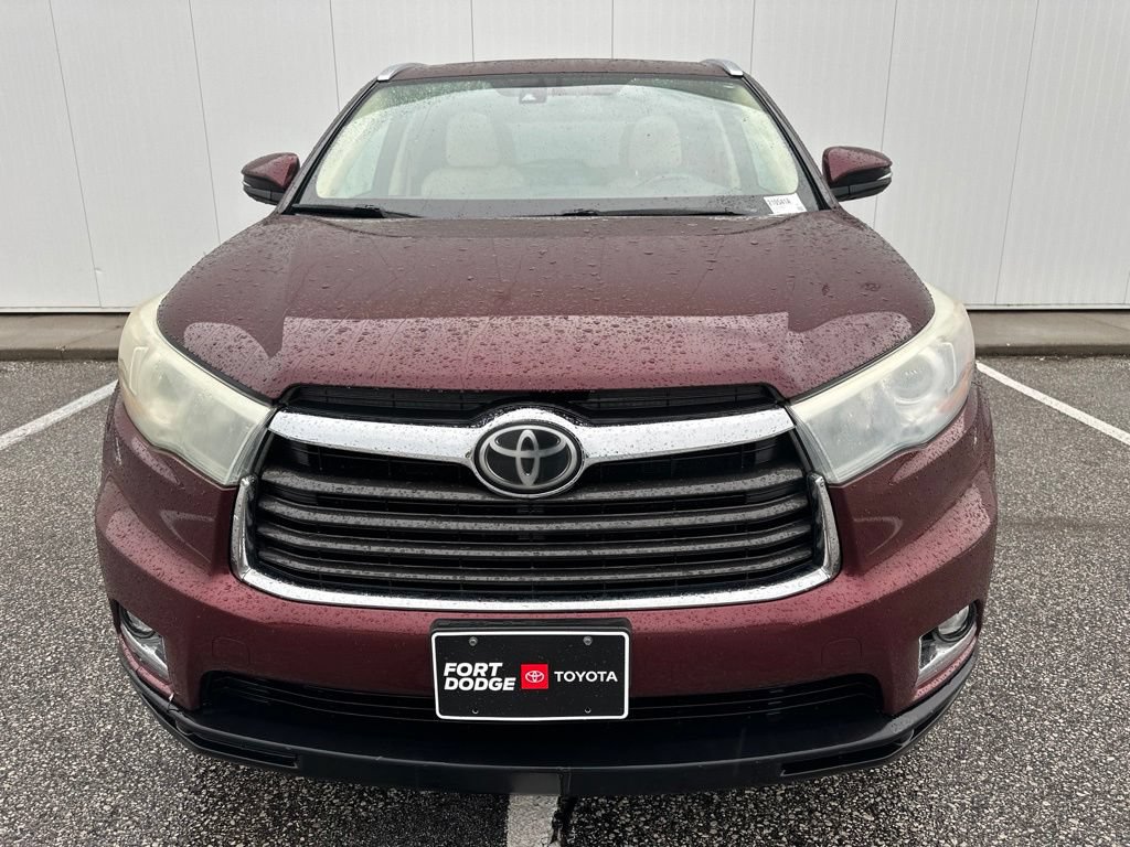Used 2015 Toyota Highlander Limited w/ Driver Technology Package AWD/4WD image 11