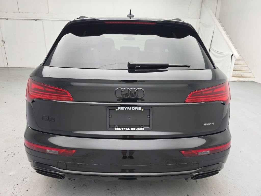 Used 2024 Audi Q5 e Premium Plus w/ Premium Plus Package AWD/4WD image 10