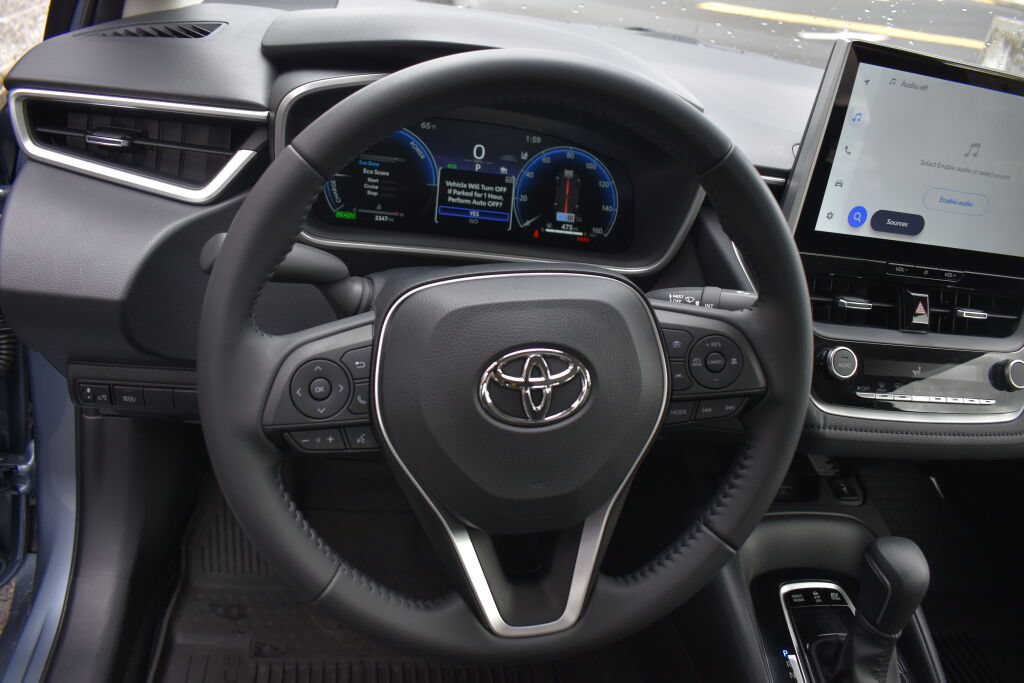 Certified 2026 Toyota Corolla XLE FWD image 9