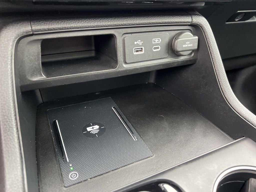 Certified 2025 Honda Pilot Black Edition image 36