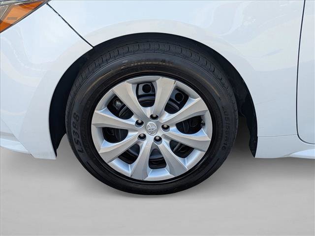 Used 2020 Toyota Corolla LE FWD image 9