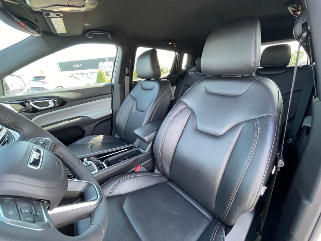 Used 2024 Jeep Compass Limited AWD/4WD image 22