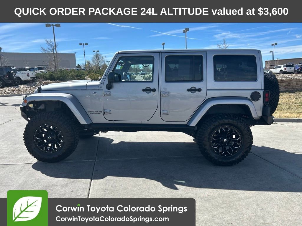 Used 2015 Jeep Wrangler Unlimited Sahara image 5