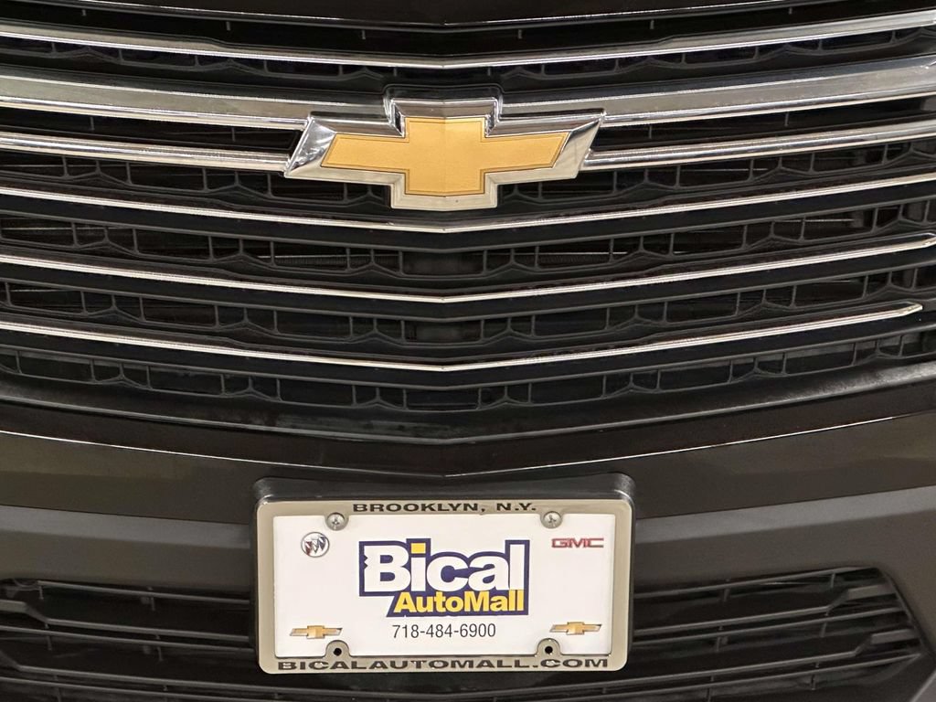 Certified 2023 Chevrolet Traverse LT w/ LPO, Floor Liner Package AWD/4WD image 9