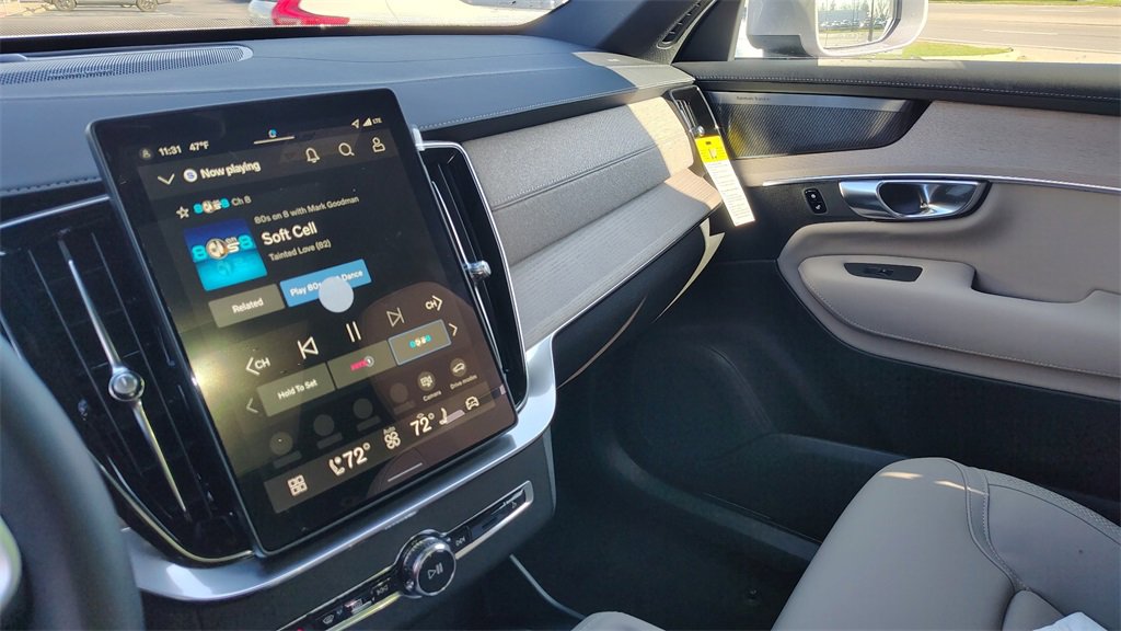 New 2026 Volvo XC90 B6 Plus image 25