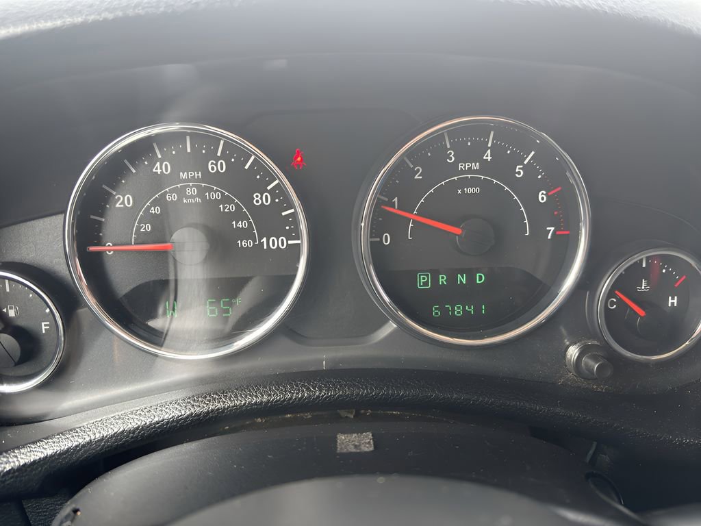 Used 2012 Jeep Wrangler Unlimited Sahara w/ Dual Top Group image 26