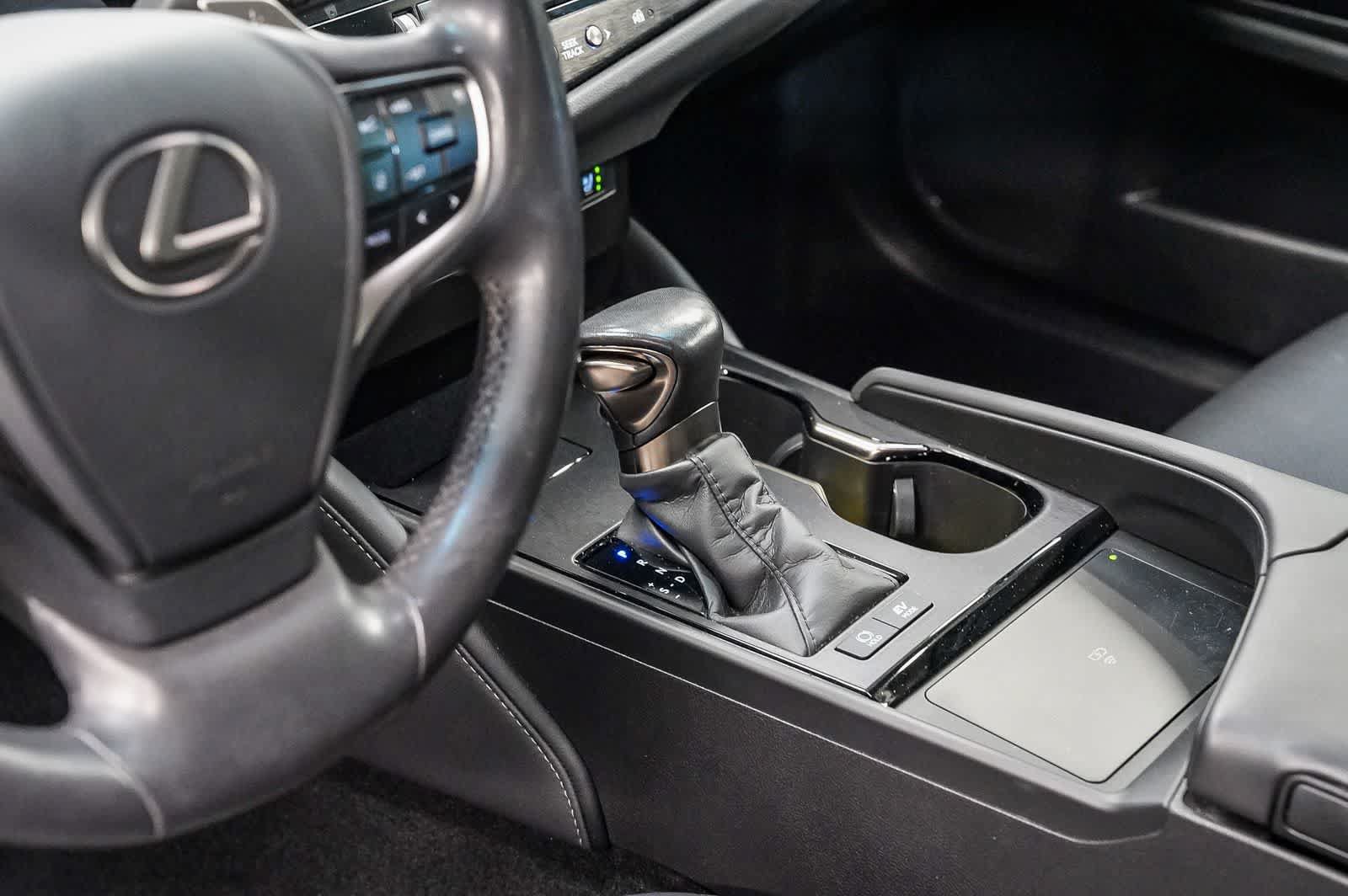 Used 2024 Lexus ES 300h w/ Premium Package FWD image 24