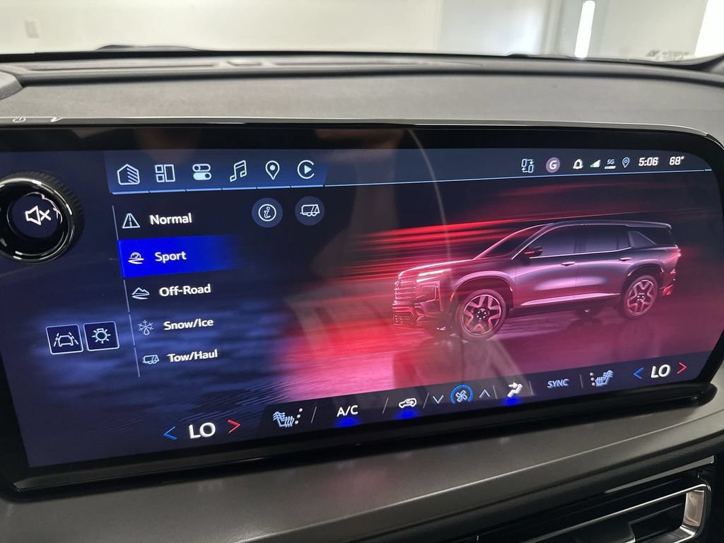 New 2026 Chevrolet Traverse LT w/ Midnight/Sport Edition AWD/4WD image 45