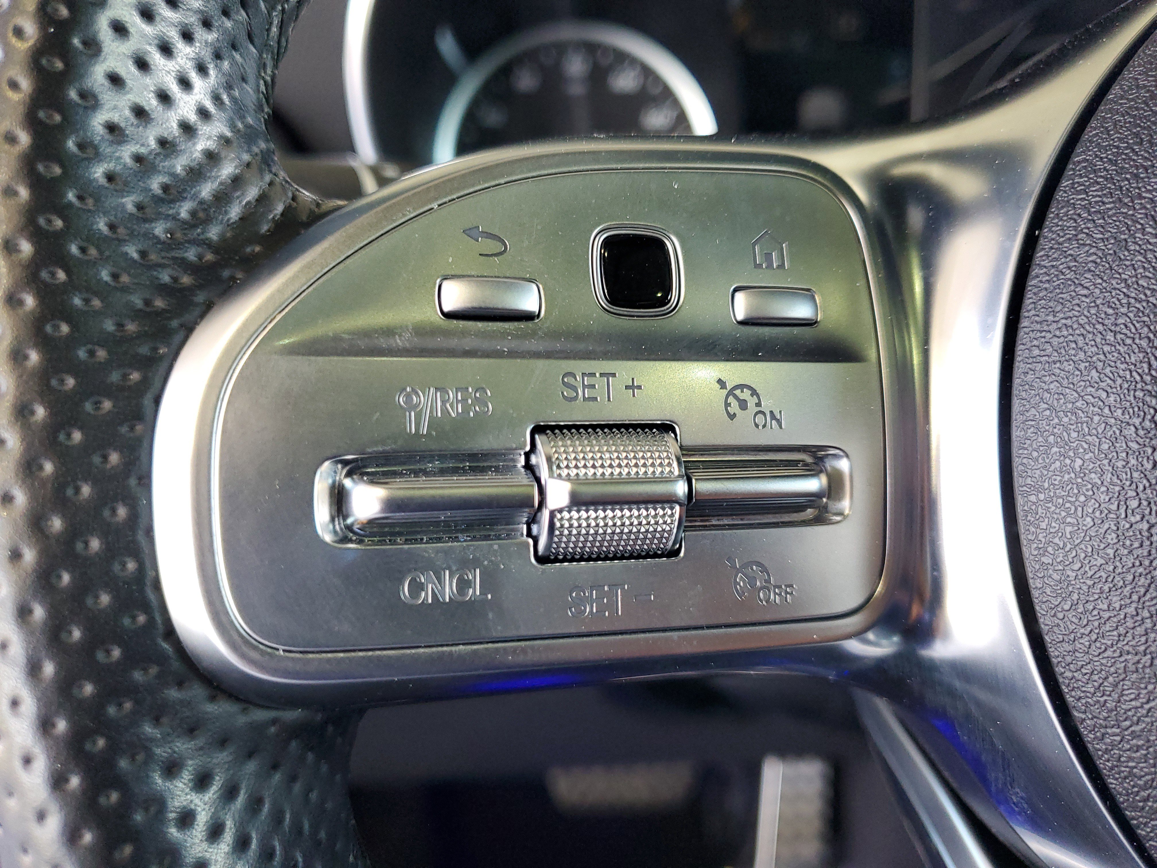 Used 2022 Mercedes-Benz GLC 300 image 23