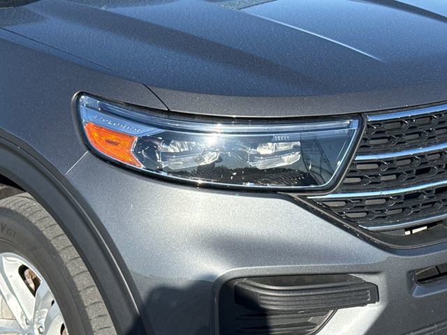 Used 2023 Ford Explorer XLT AWD/4WD image 12