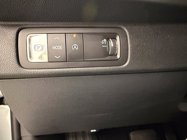 Certified 2026 Chevrolet Traverse LT w/ Driver Confidence Package FWD image 15