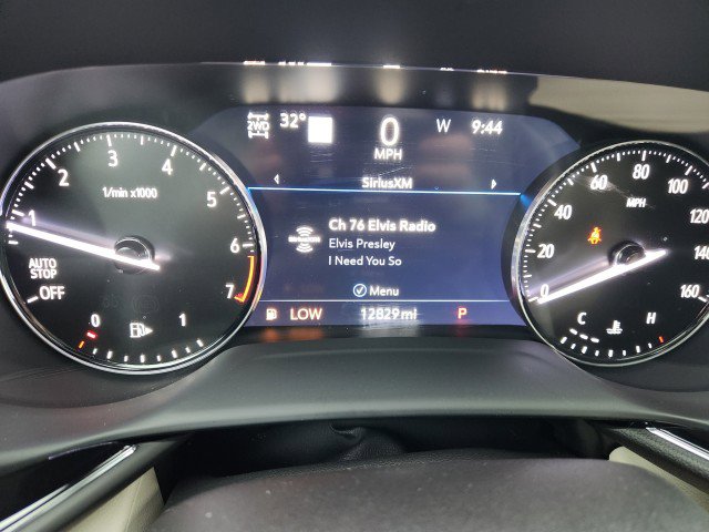 Used 2023 Buick Envision Avenir image 39