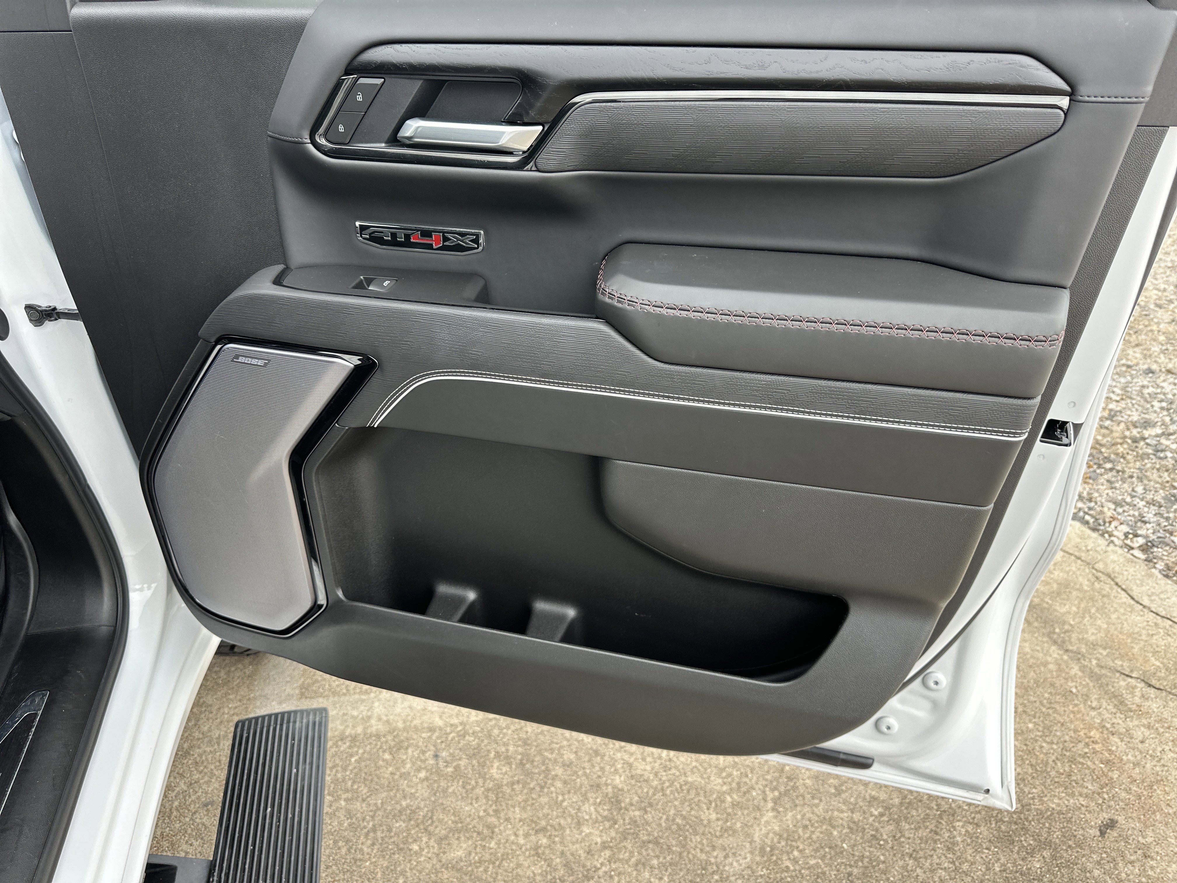 Certified 2025 GMC Sierra 1500 AT4X AWD/4WD image 15