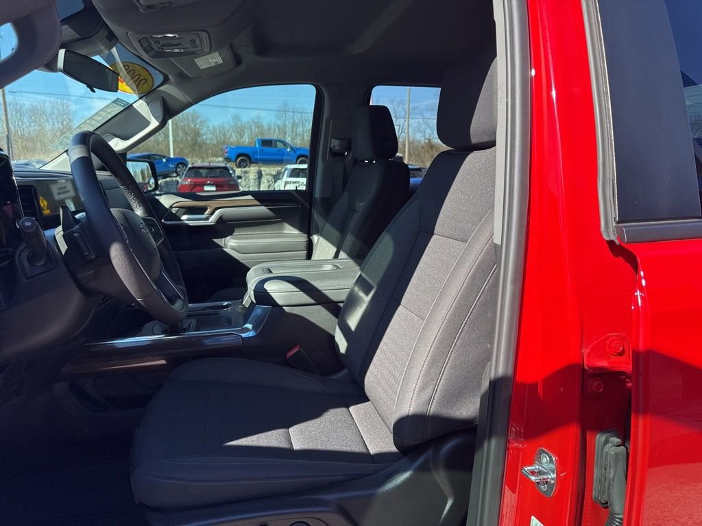 Used 2022 Chevrolet Silverado 1500 LT Trail Boss w/ Convenience Package II image 13