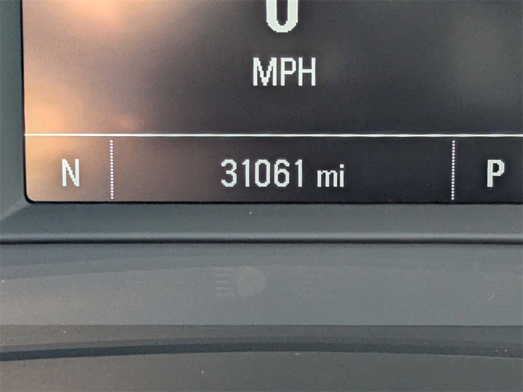 Used 2023 Chevrolet TrailBlazer RS w/ Sun and Liftgate Package image 2