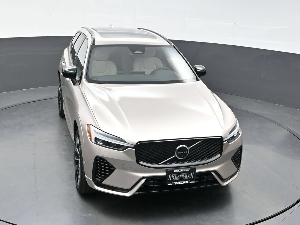 New 2026 Volvo XC60 T8 Plus w/ Protection Package Premier AWD/4WD image 29