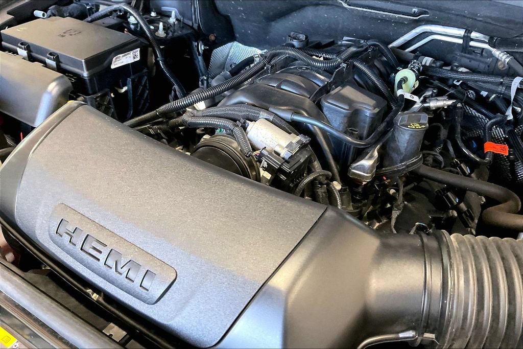 Used 2025 Dodge Durango R/T AWD/4WD image 30