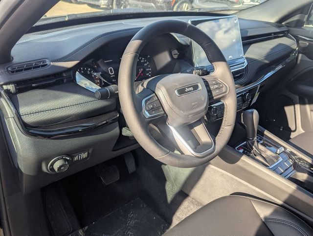 New 2025 Jeep Compass Limited w/ Sun & Sound Group image 10
