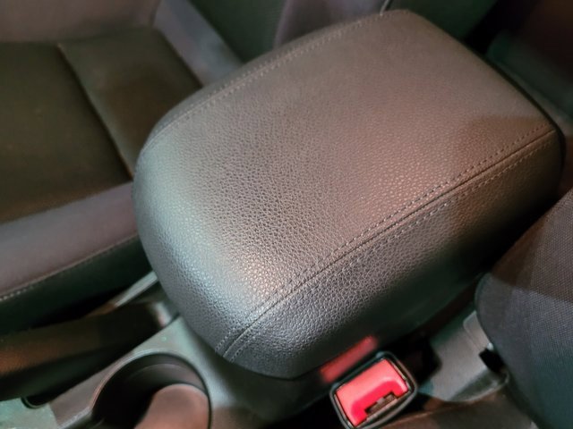 Used 2015 Chevrolet Cruze LT image 28