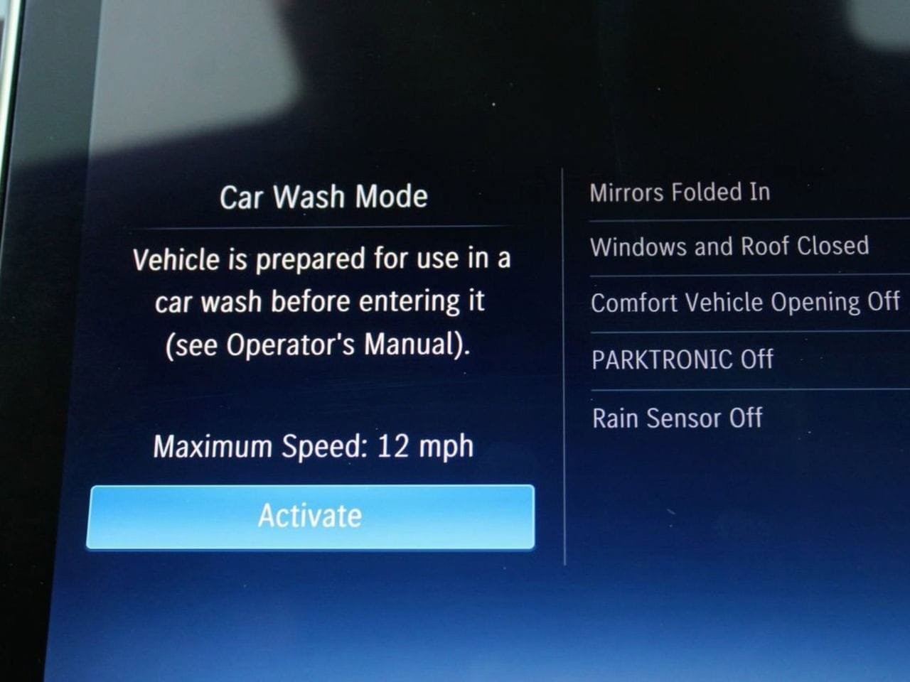 Used 2025 Mercedes-Benz C 300 4MATIC Sedan image 35