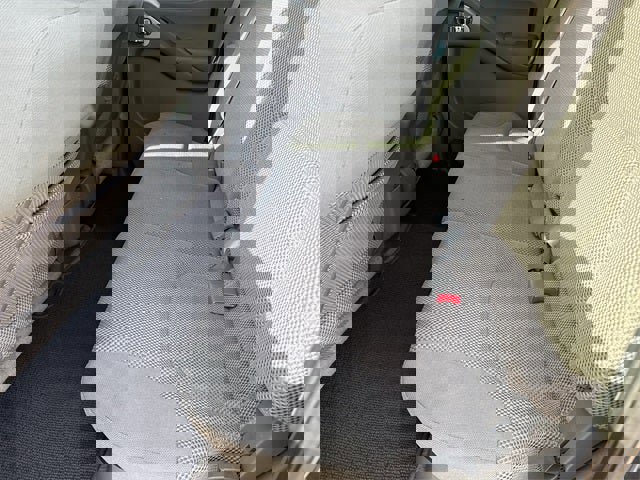 Used 2014 Nissan Frontier SV image 17