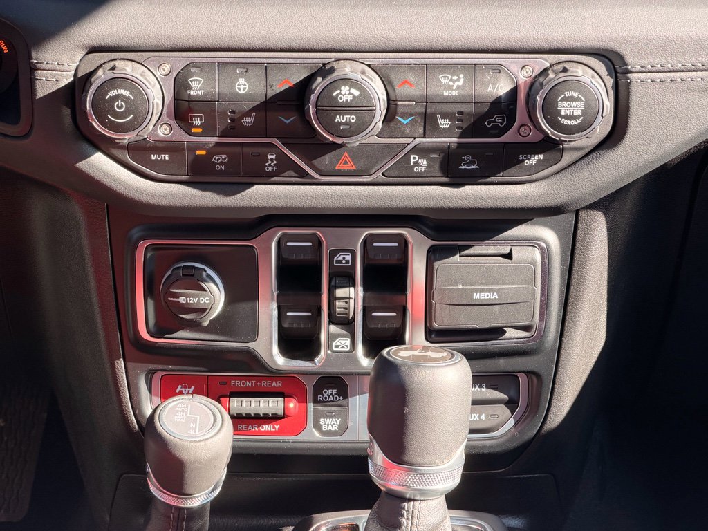 Used 2024 Jeep Wrangler Unlimited Rubicon 392 image 21