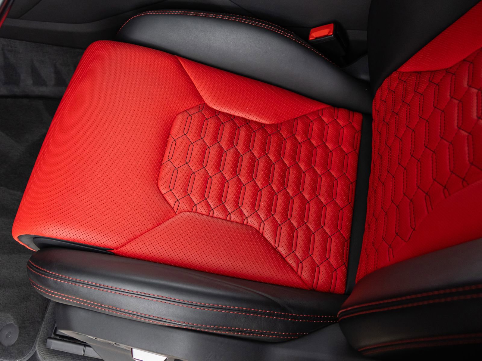 Used 2022 Lamborghini Urus image 25