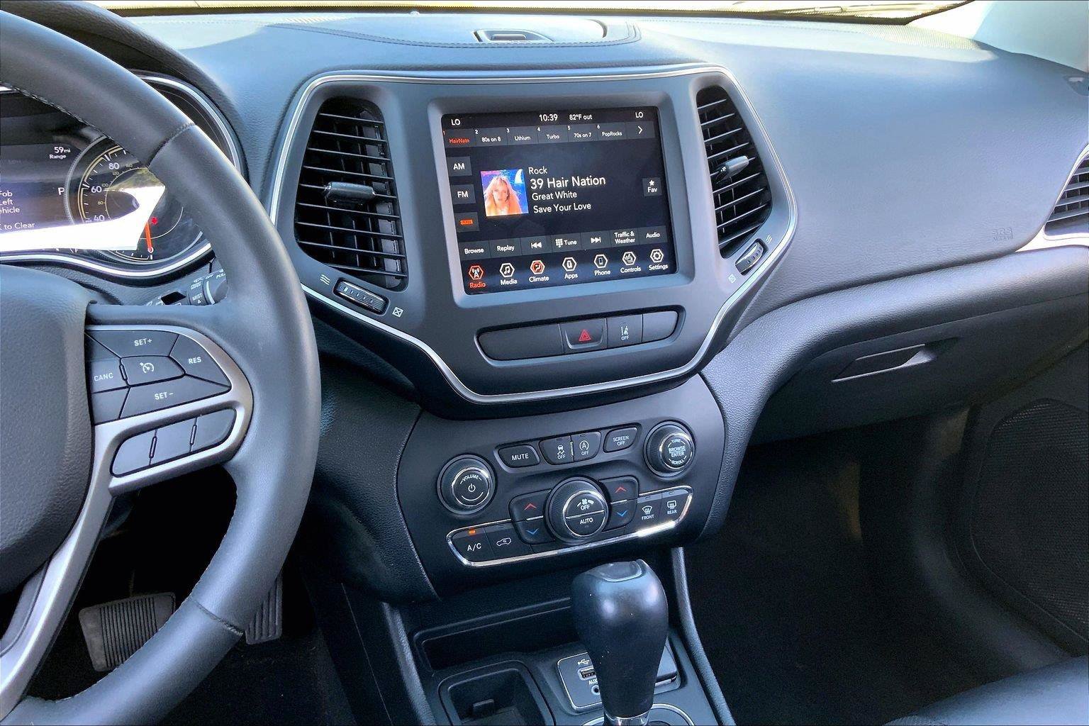 Used 2022 Jeep Cherokee Latitude Lux w/ Sun & Sound Group FWD image 6