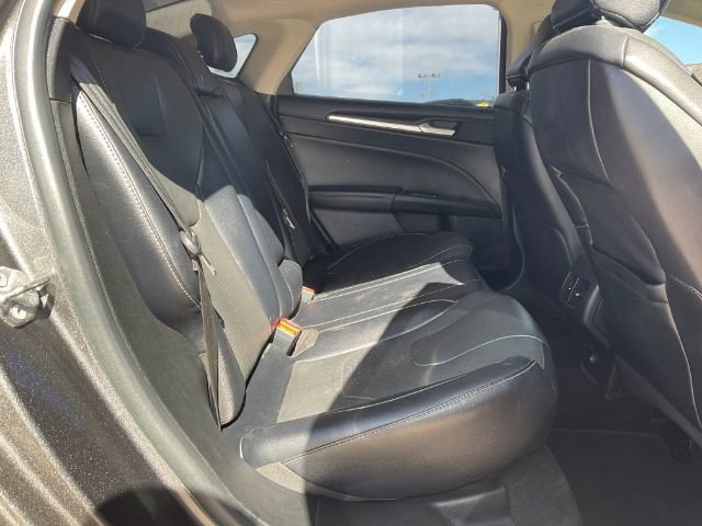 Used 2020 Ford Fusion Titanium AWD/4WD image 16