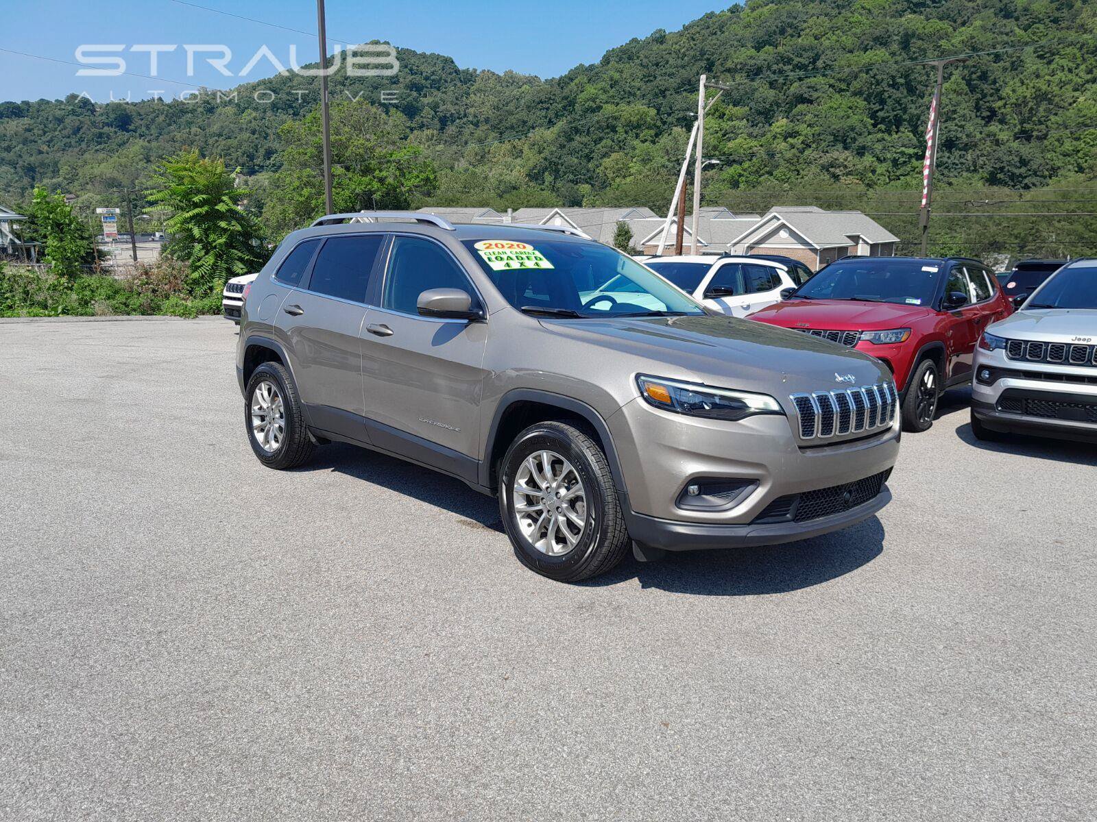 Used 2020 Jeep Cherokee Latitude Lux w/ Quick Order Package 26H Lux AWD/4WD image 2