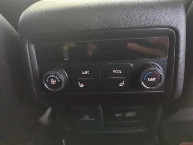 Used 2023 GMC Acadia AT4 w/ Technology Package image 27