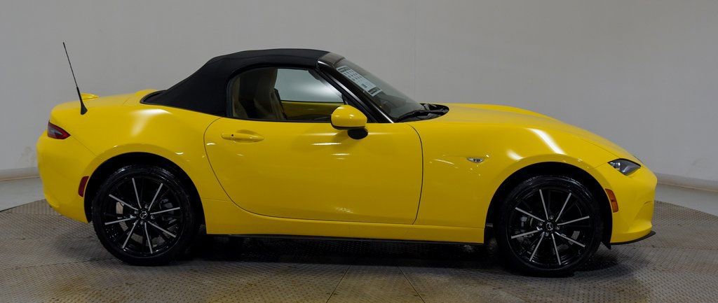 Used 2024 MAZDA MX-5 Miata Grand Touring image 13