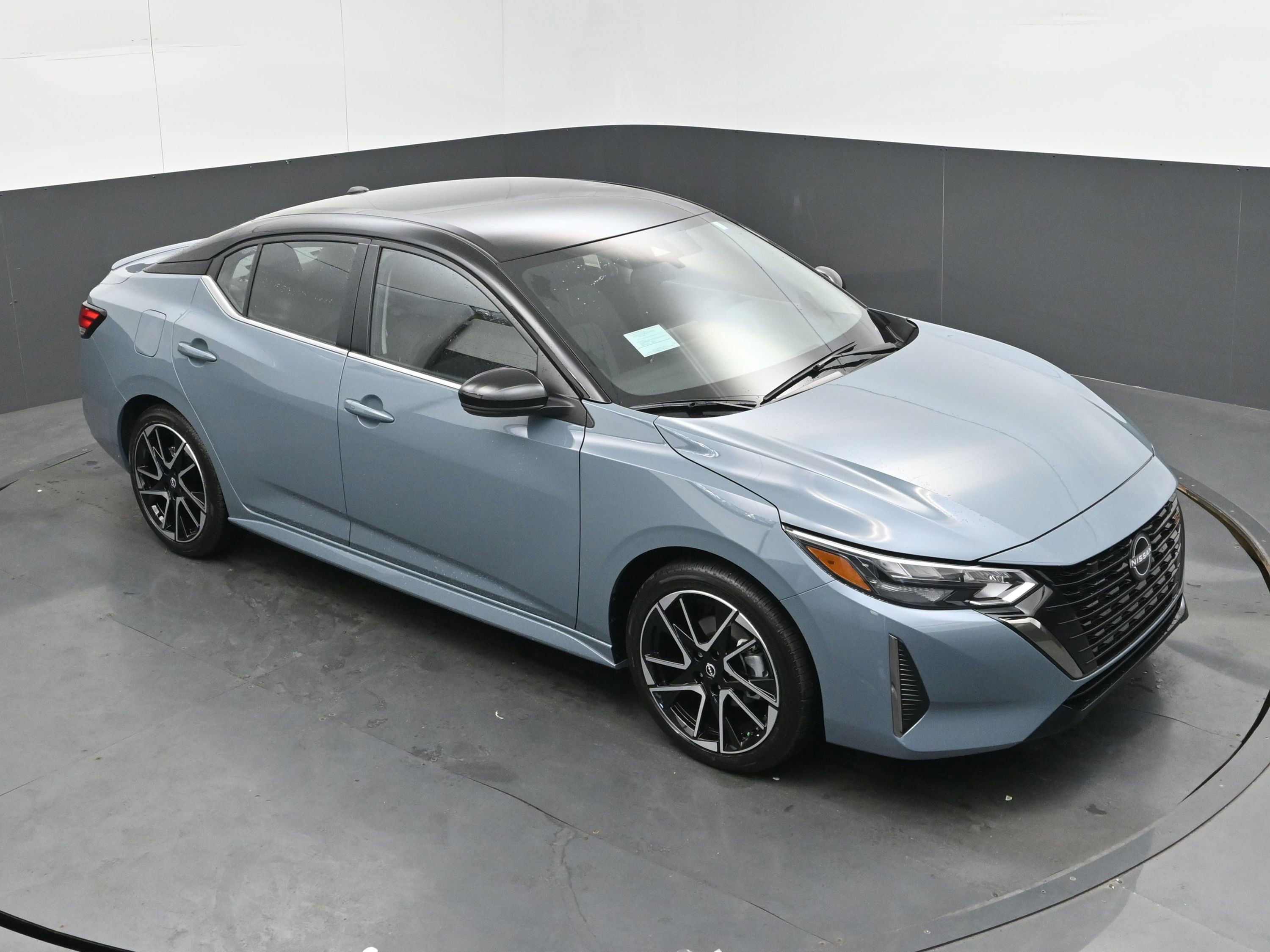 New 2025 Nissan Sentra SR image 30