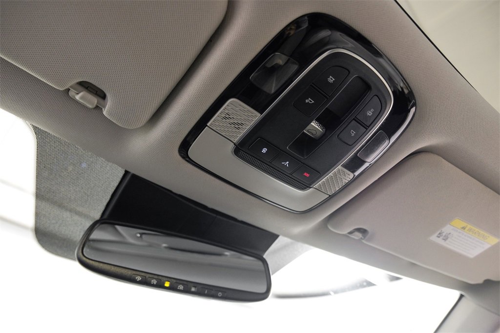 Used 2021 Hyundai Palisade SEL w/ Premium Package image 27